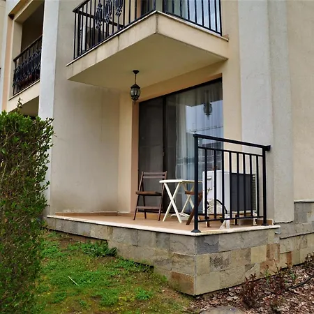 In Kavatsi H1 Апартамент