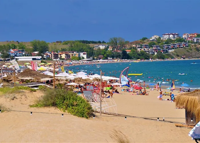 公寓 Private In Kavatsi